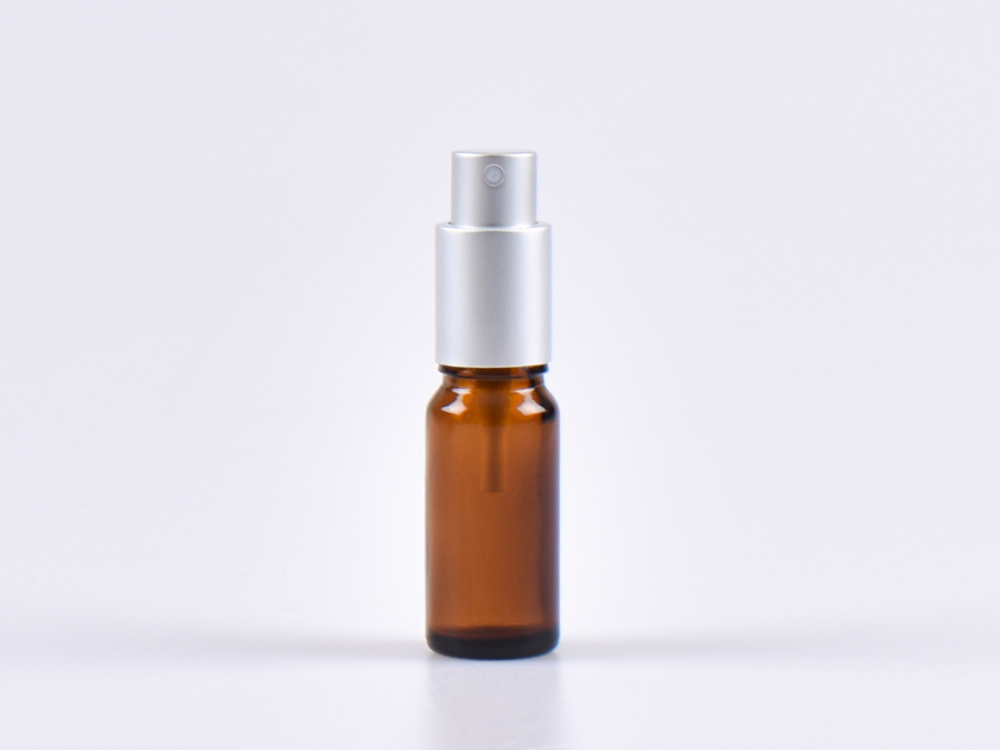 braunglasflasche-spray-silber-glanz