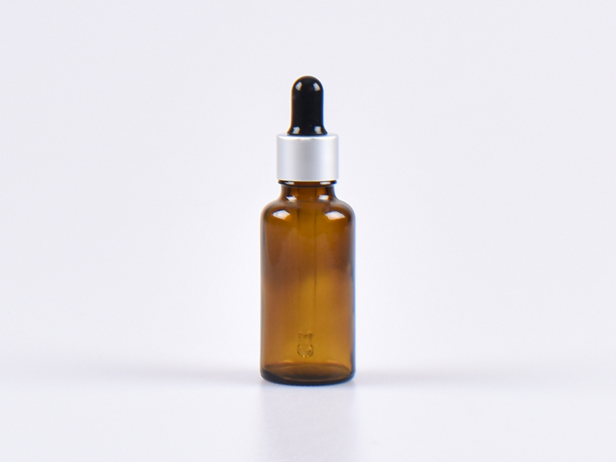 braunglasflasche-pipette-silber