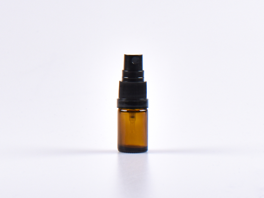 Braunglasflasche 5ml, mit Zerstäuber Kunststoff