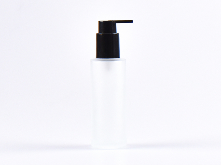 kosmetikflasche--mattiert-100ml-dispenser-weiss