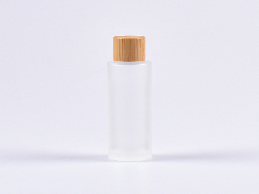 glasflasche-bambusdeckel-30ml-kosmetik
