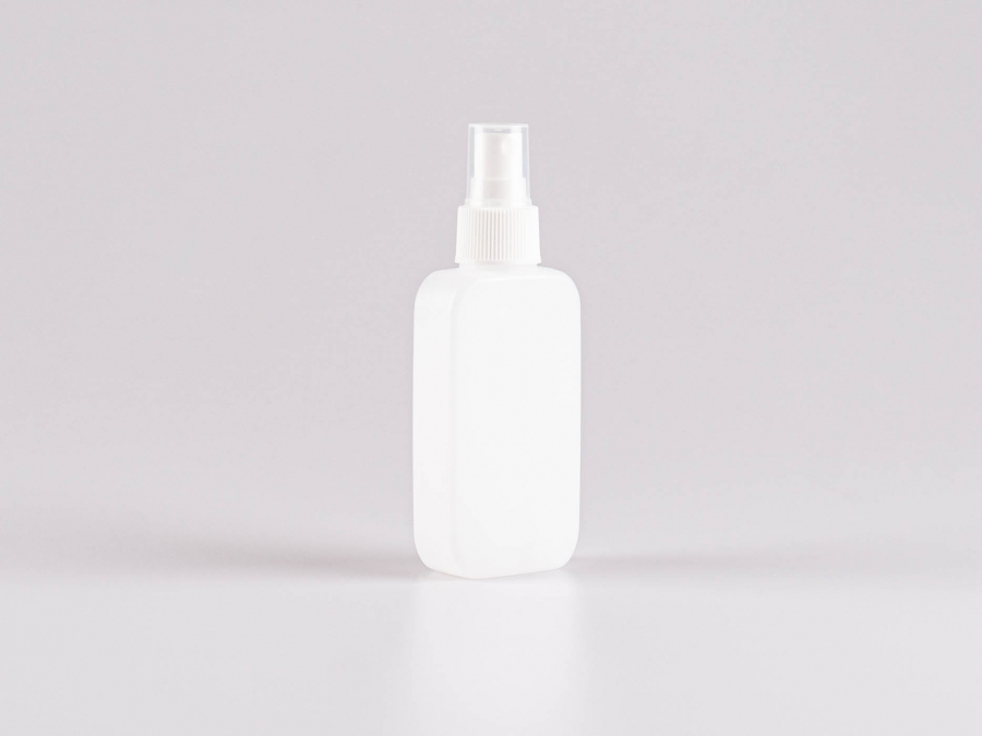 Flasche "Henry", 100ml, HDPE, mit Zerstäuber weiss