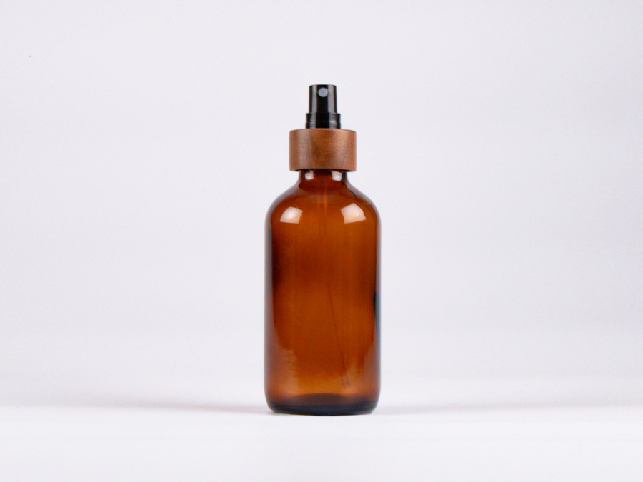 Braunglasflasche 250ml, mit Zerstäuber Walnut