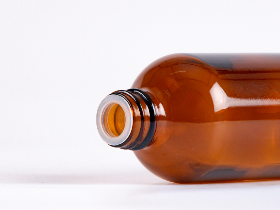 Braunglasflasche 250ml, mit Schraubverschluss schwarz/weiss