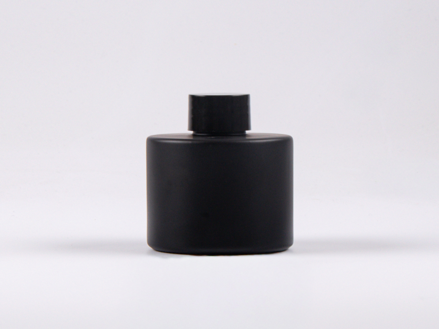 Schwarzglasflasche Lilly 130 ml - Schraubverschluss Kunststoff