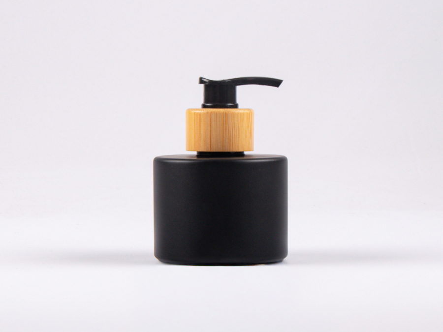Schwarzglasflasche Lilly 130ml - Dispenser Bambus