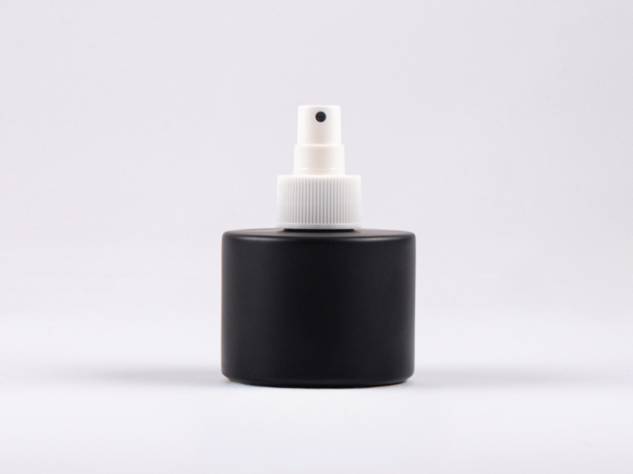 Schwarzglasflasche Lilly 130 ml - Zerstäuber Kunststoff
