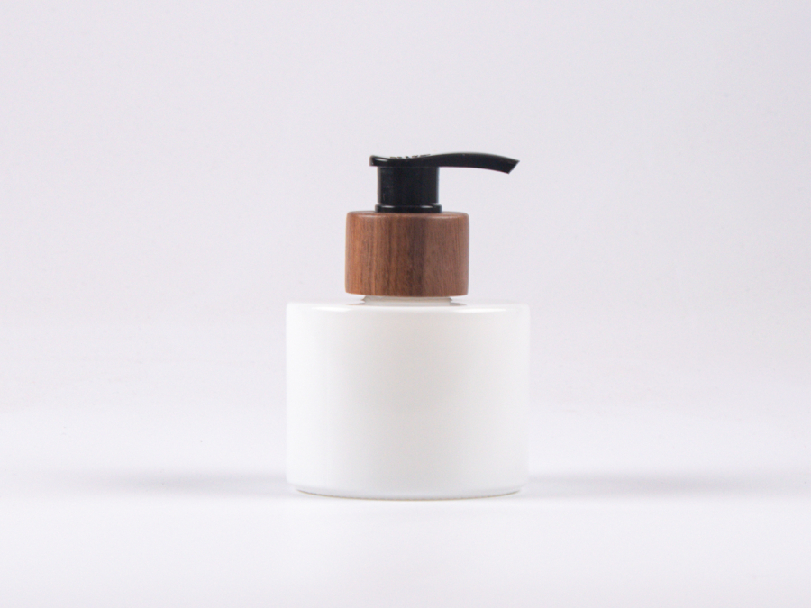 Weissglasflasche Lilly 130 ml - Dispenser Walnut