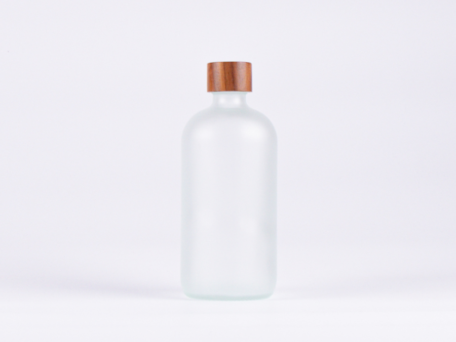 Glasflasche säuremattiert, 500ml, mit Schraubverschluss Walnut