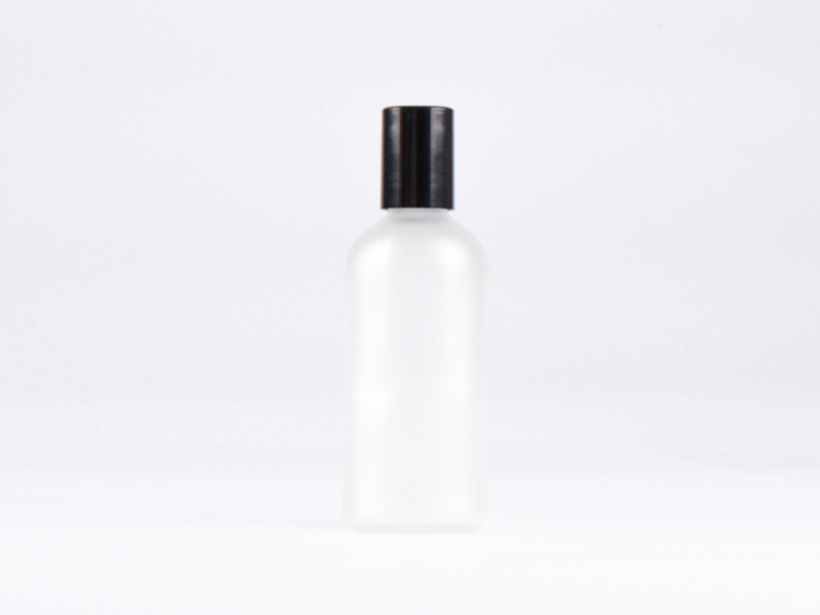 Glasflasche-mit-Roll-On-Montur-Glas-Stahl
