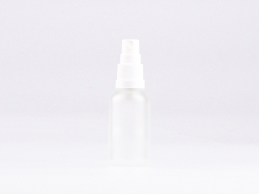 zerstaeuberflasche-glas-schwarz-kosmetik