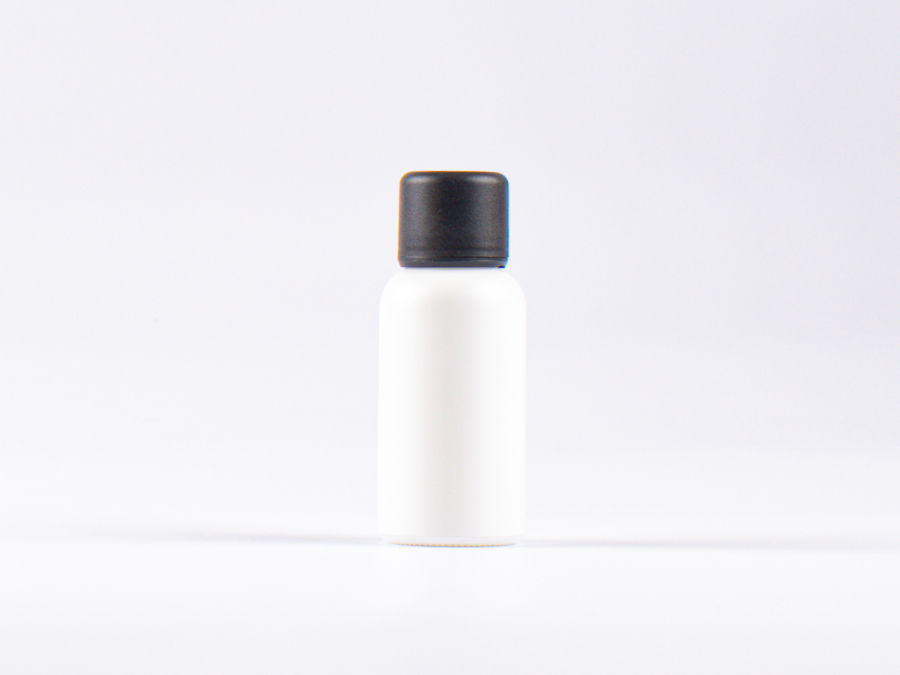 Weissglasflasche 30ml, mit Schraubverschluss & Giessring