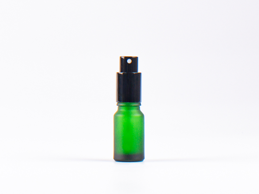 Grünglasflasche 10 ml - Zerstäuber Aluminium