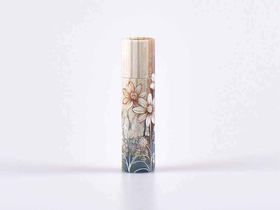 lippenbalsam-huelse-bedruckt-papier