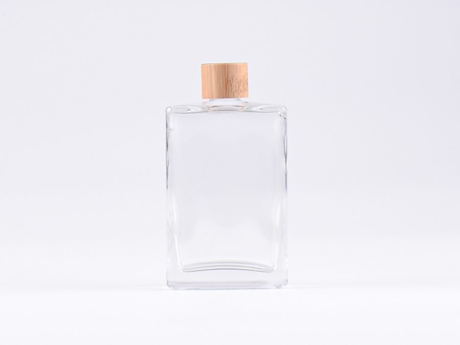 Klarglasflasche "Miro" 100ml, mit Tropfmontur Bambus