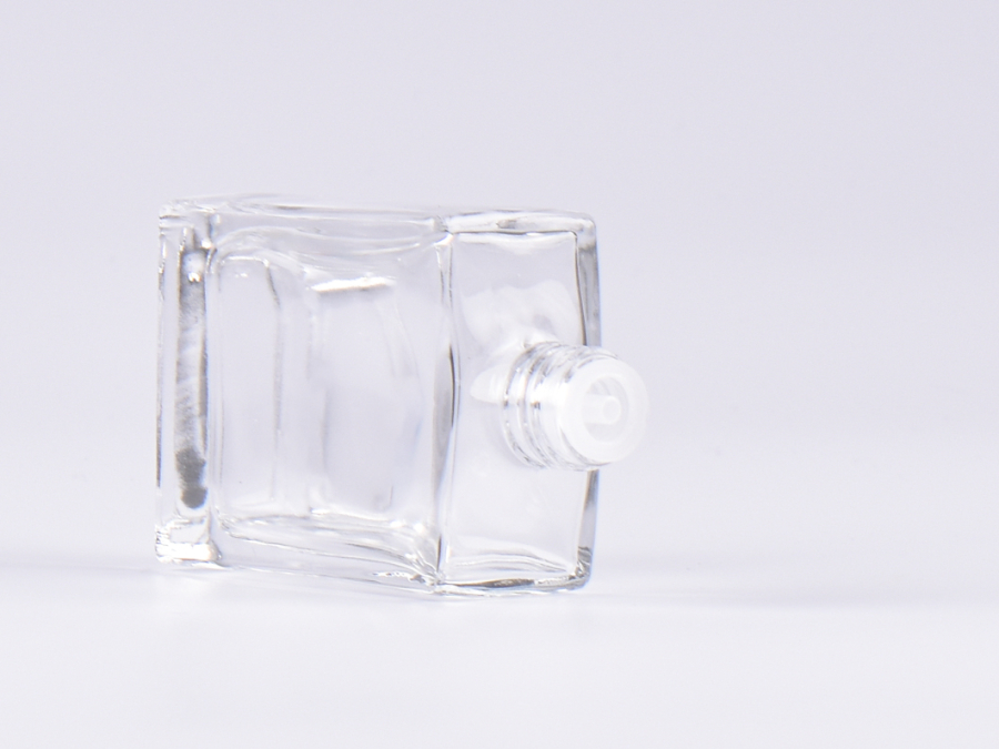 Klarglasflasche "Miro" 50ml, mit Tropfmontur Bambus