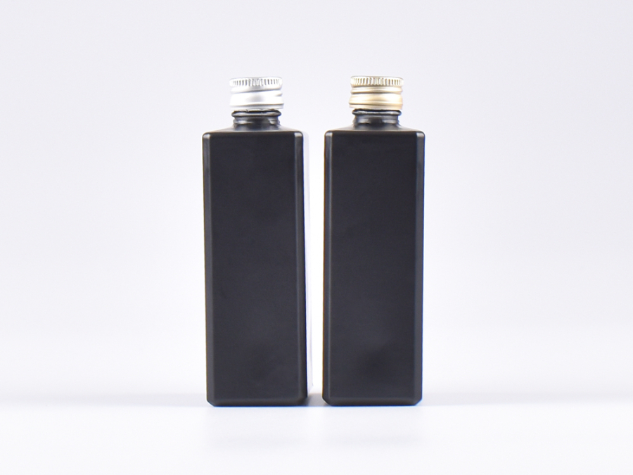 Schwarzglasflasche "Miro" 100ml, mit Schraubverschluss Aluminium