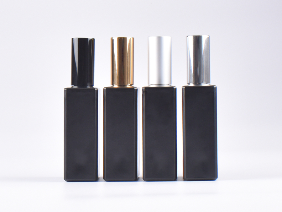 Schwarzglasflasche "Miro" 100ml, mit Lotionspumpe Aluminium, 4 Color