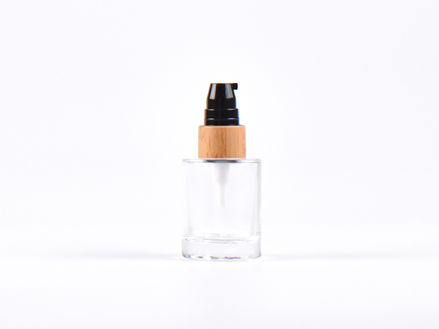 Glasflasche "Raoul" 30ml, mit Lotionspumpe Bambus