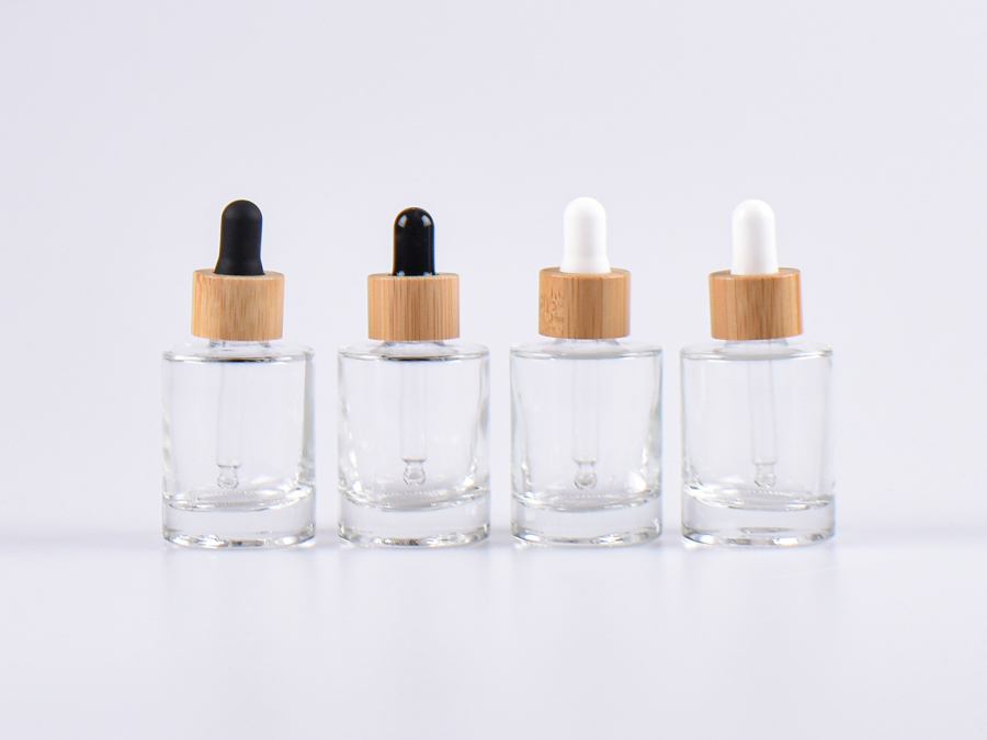 Glasflasche "Raoul" 30ml, mit Pipette Bambus