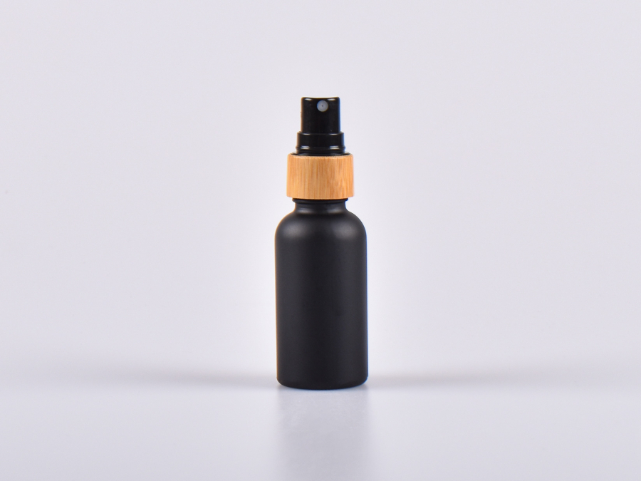 Schwarzglasflasche 30ml, mit Zerstäuber Bambus