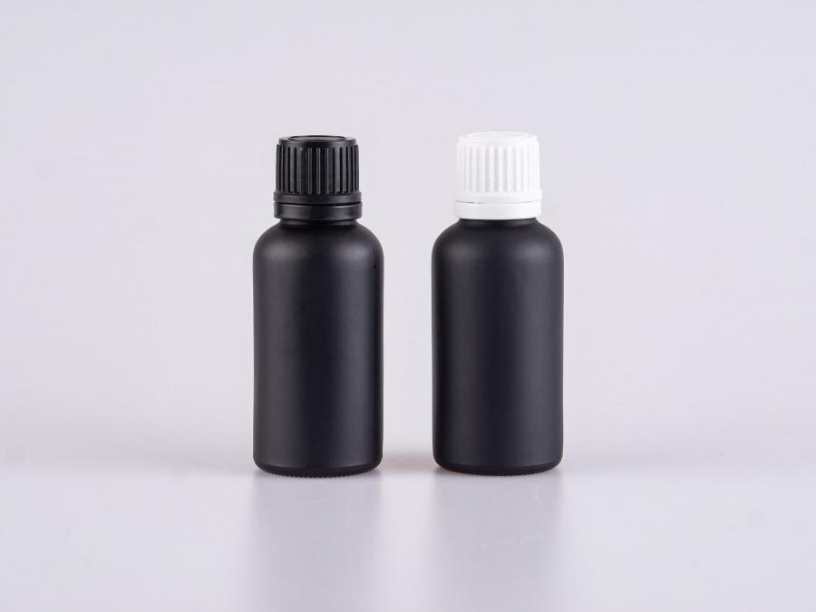 schwarzglas-flasche-tropfmontur-medizinflaschen