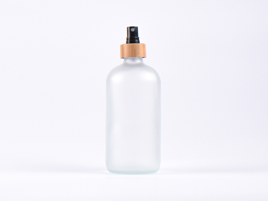 Glasflasche säuremattiert, 500ml, mit Zerstäuber Bambus