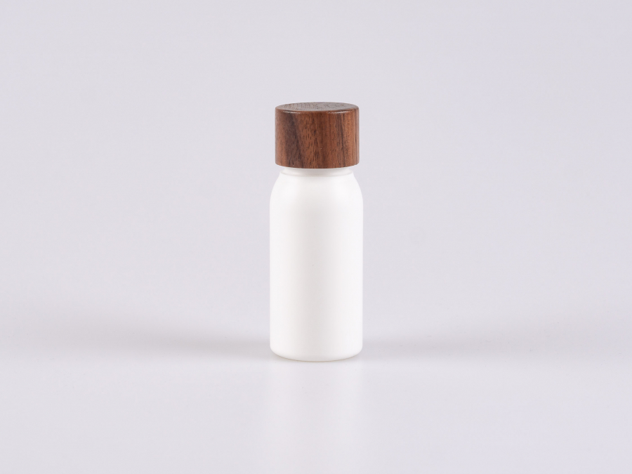 Flasche "Tara" 50ml, matt-weiss, mit Deckel Walnut