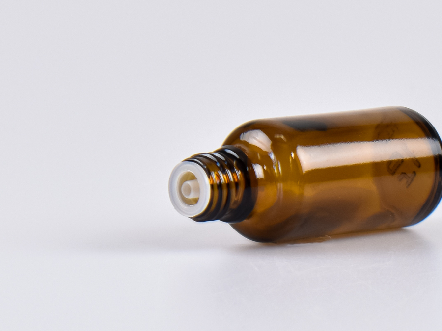 Braunglasflasche 10ml, mit Tropfmontur schwarz