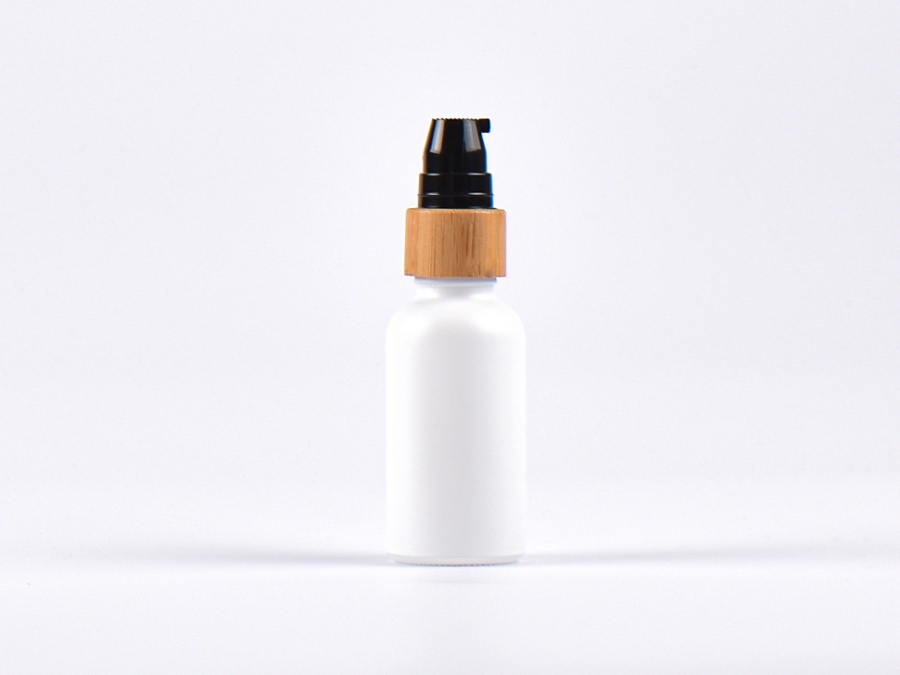 Weissglasflasche 30ml, mit Lotionspumpe Bambus