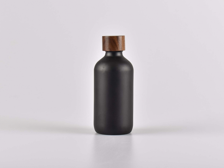 Schwarzglasflasche 250ml, mit Schraubverschluss Walnut