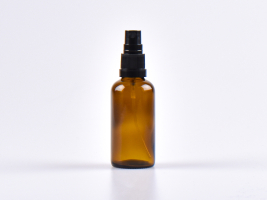 Braunglasflasche 50ml, mit Zerstäuber Kunststoff