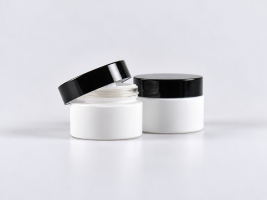 Weissglasdose 50 ml – Deckel Schwarz