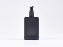 Schwarzglasflasche "Miro" 100ml, mit Lotionspumpe Kunststoff