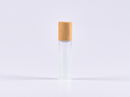 Roll-On-Flasche, säuremattiertes Glas,10ml, Deckel Bambus