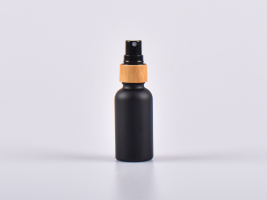 Schwarzglasflasche 30ml, mit Zerstäuber Bambus