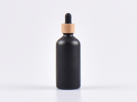 Schwarzglasflasche 100ml, mit Pipette Bambus
