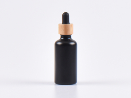 Schwarzglasflasche 50ml, mit Pipette Bambus