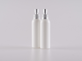 Flasche "Tara" 100ml, matt-weiss, mit Zerstäuber Aluminium